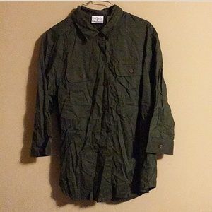 Vintage Villager Sport Green Button Down Quarter Length Sleeve Top